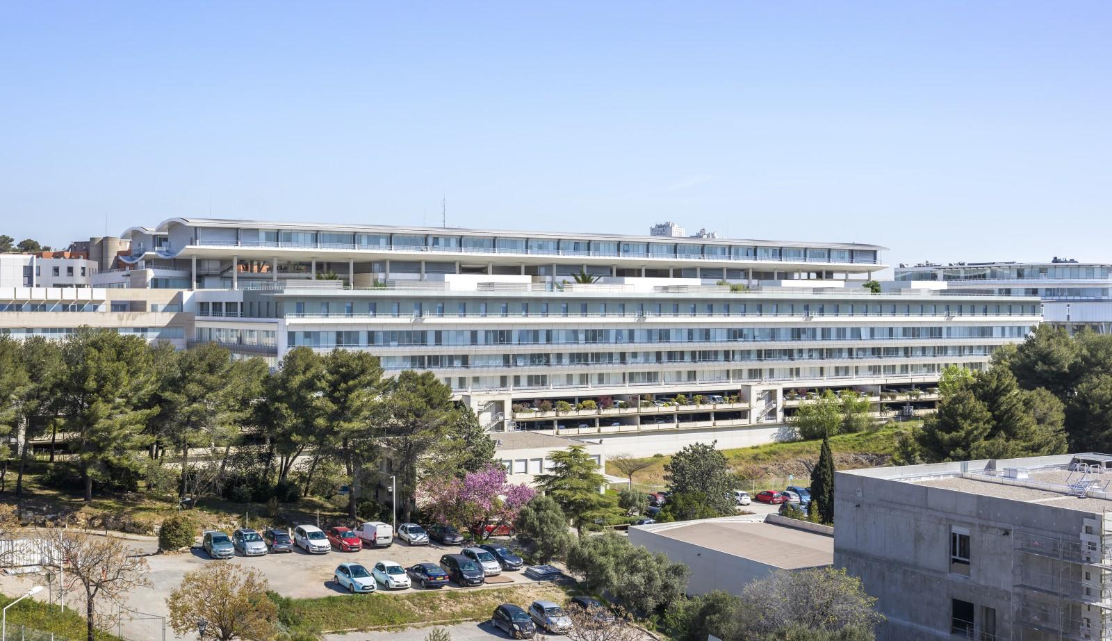 Nimes Caremeau pers
